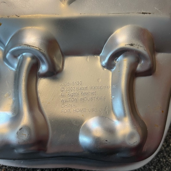 Vintage 1992 SpongeBob baking pan - Picture 5 of 9